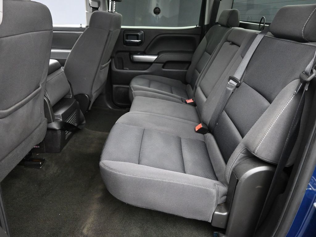 2018 Chevrolet Silverado 1500 LT photo 8