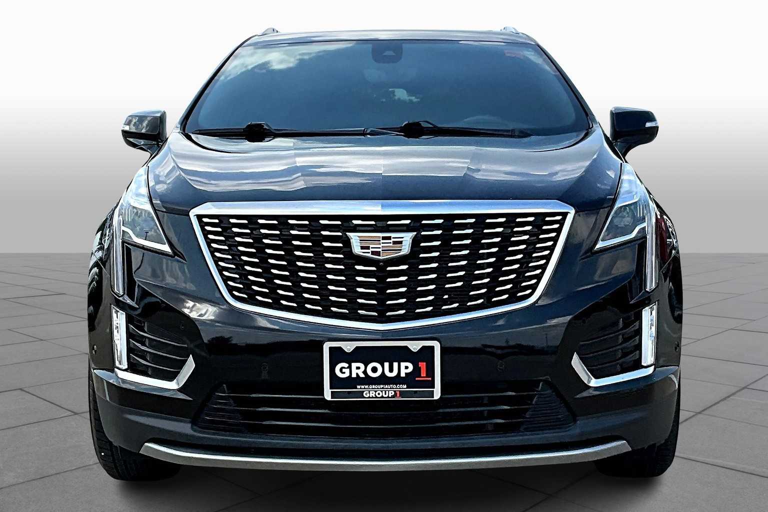 2021 Cadillac XT5 Premium Luxury photo 3