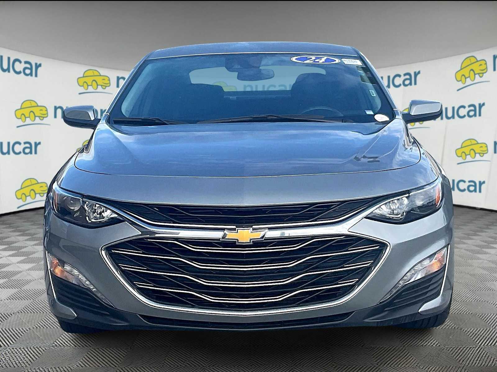2024 Chevrolet Malibu 1LT photo 2