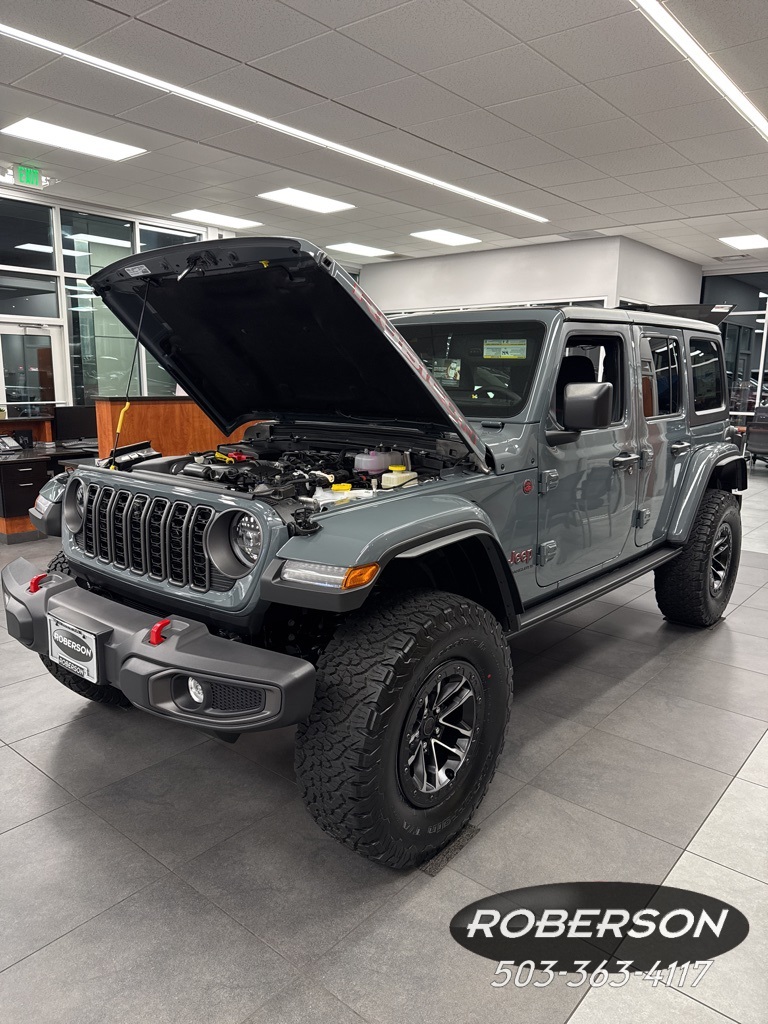 2025 Jeep Wrangler 4-Door Rubicon's photo
