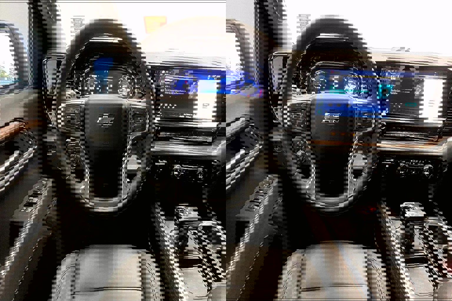 2025 Chevrolet Silverado 1500 LT Trail Boss photo 4