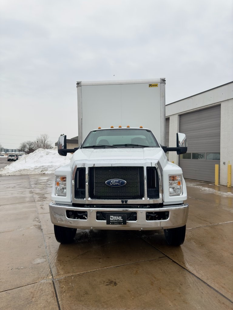 2025 Ford F-650 Base photo 3