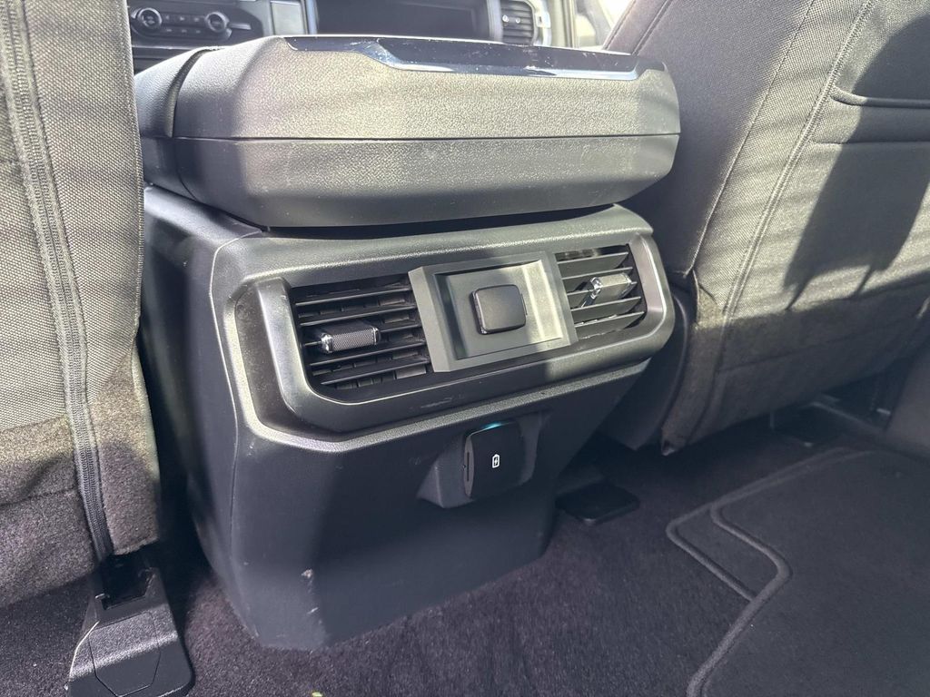 2022 Ford F-150 XL photo 16