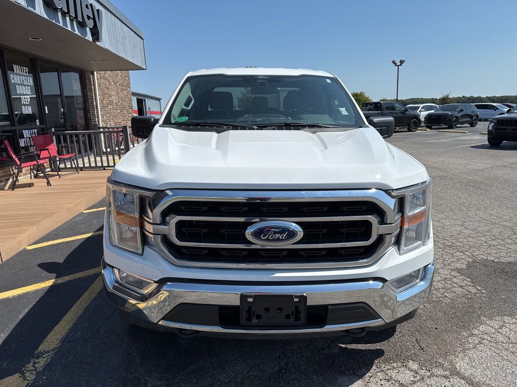 2022 Ford F-150 XLT photo 2