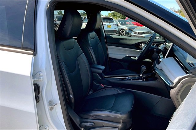 2023 Jeep Compass Limited photo 7