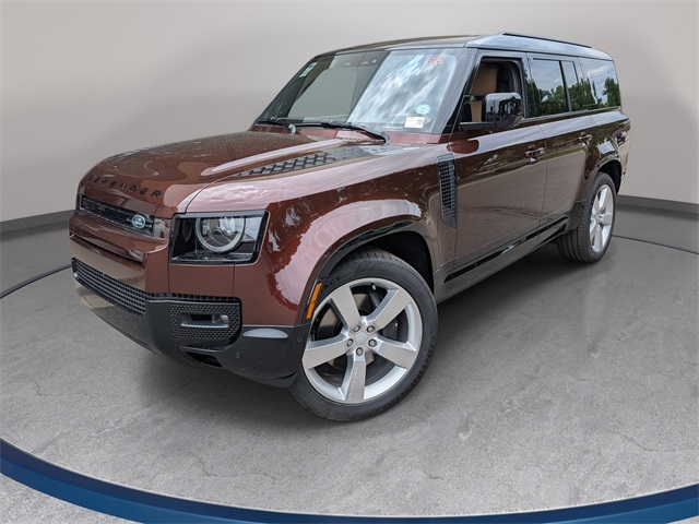 2025 Land Rover Defender X-Dynamic SE's photo