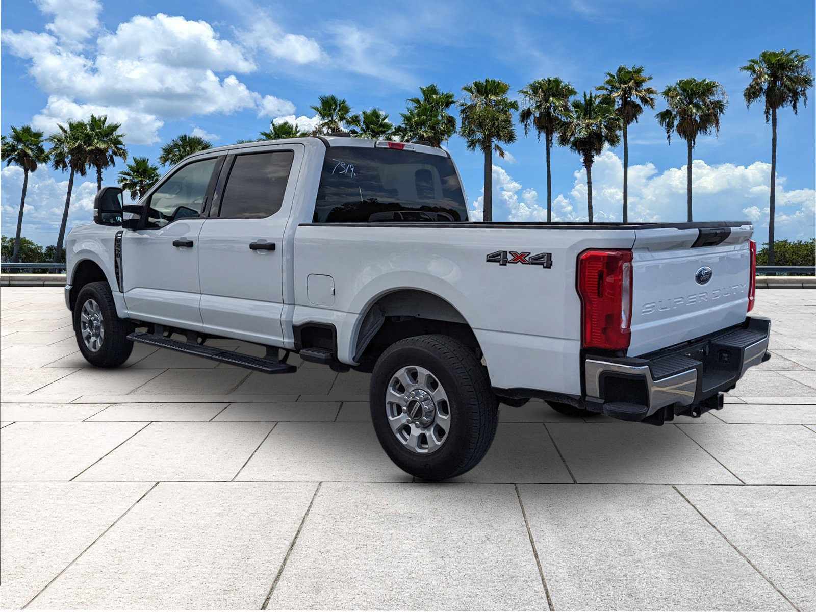 2024 Ford F-250 XLT photo 7