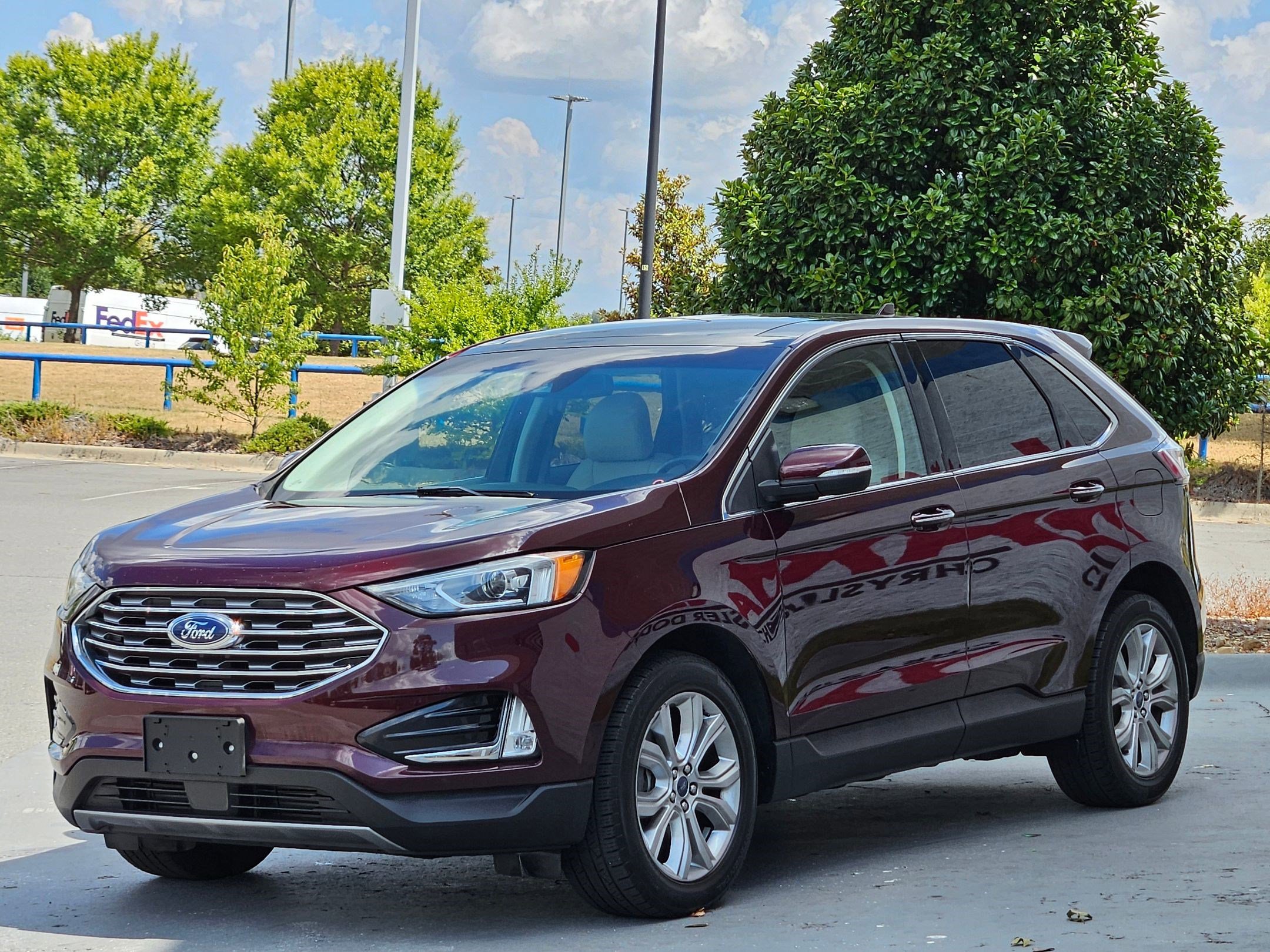 2019 Ford Edge Titanium photo 3
