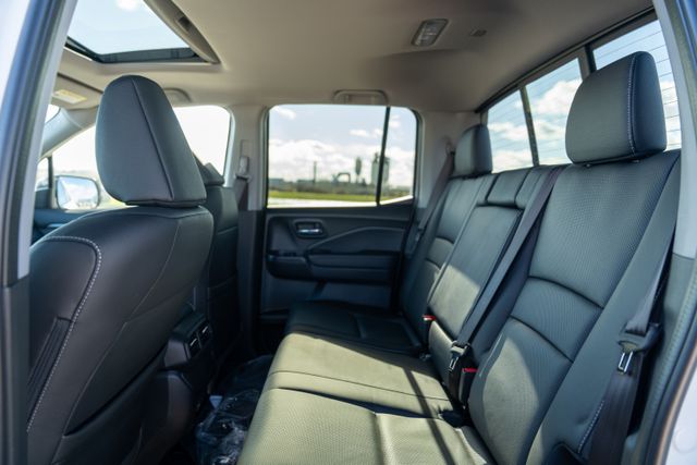 2025 Honda Ridgeline RTL photo 16