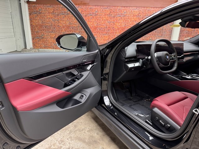 2026 Bmw 530i xDrive photo 9