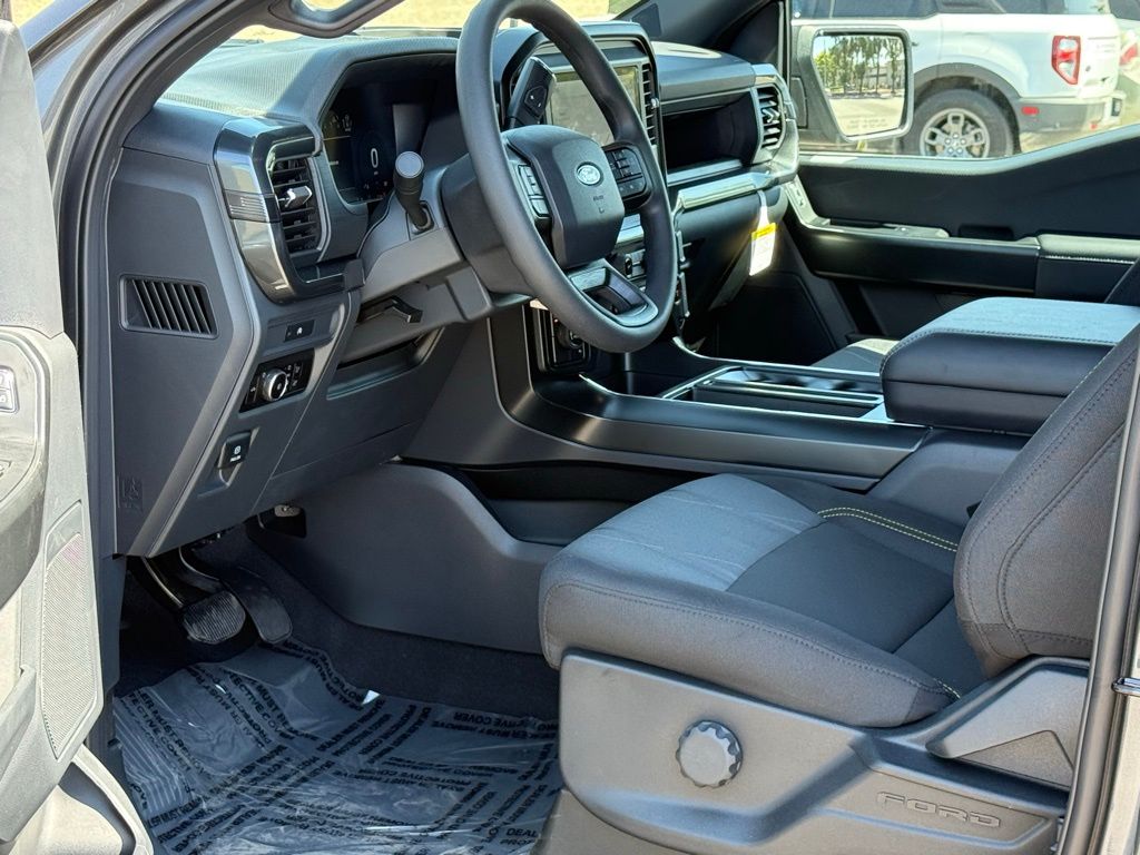 2025 Ford F-150 STX photo 3