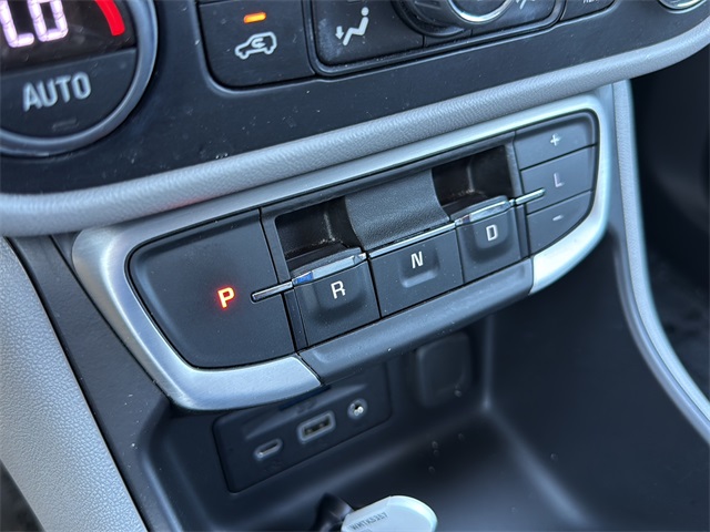 2023 Gmc Terrain SLT photo 23