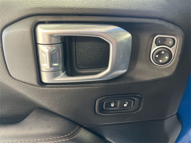 2023 Jeep Wrangler Rubicon 392 photo 12