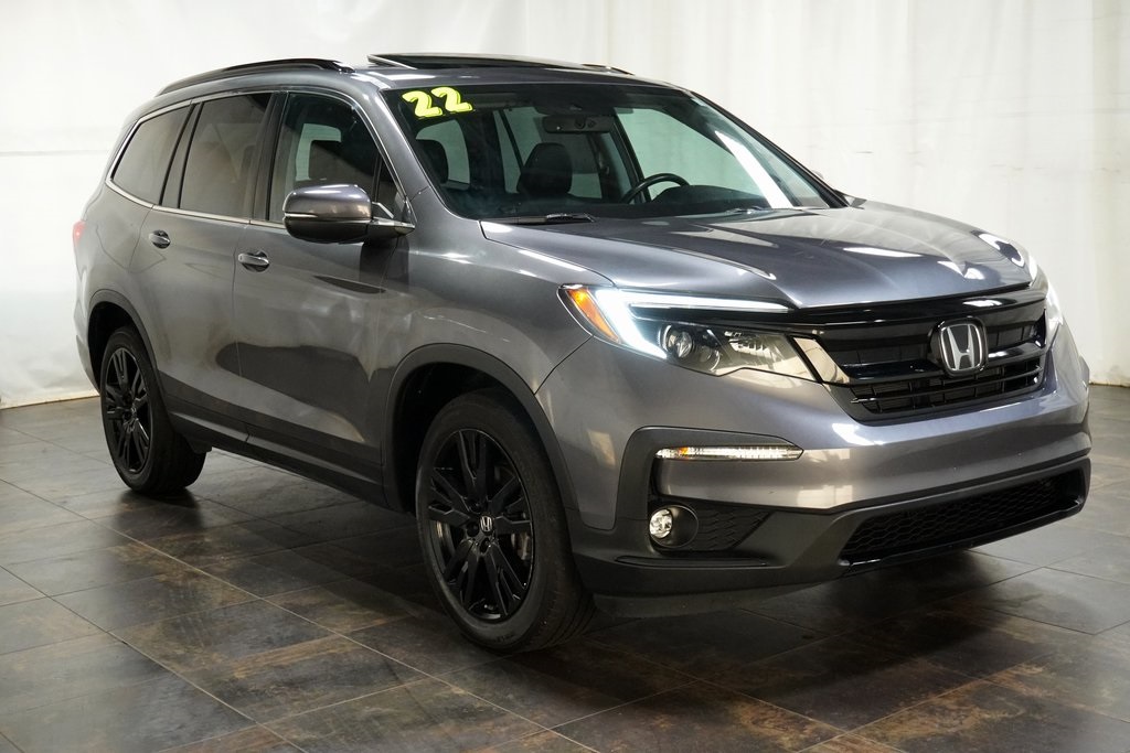 2022 Honda Pilot SE's photo