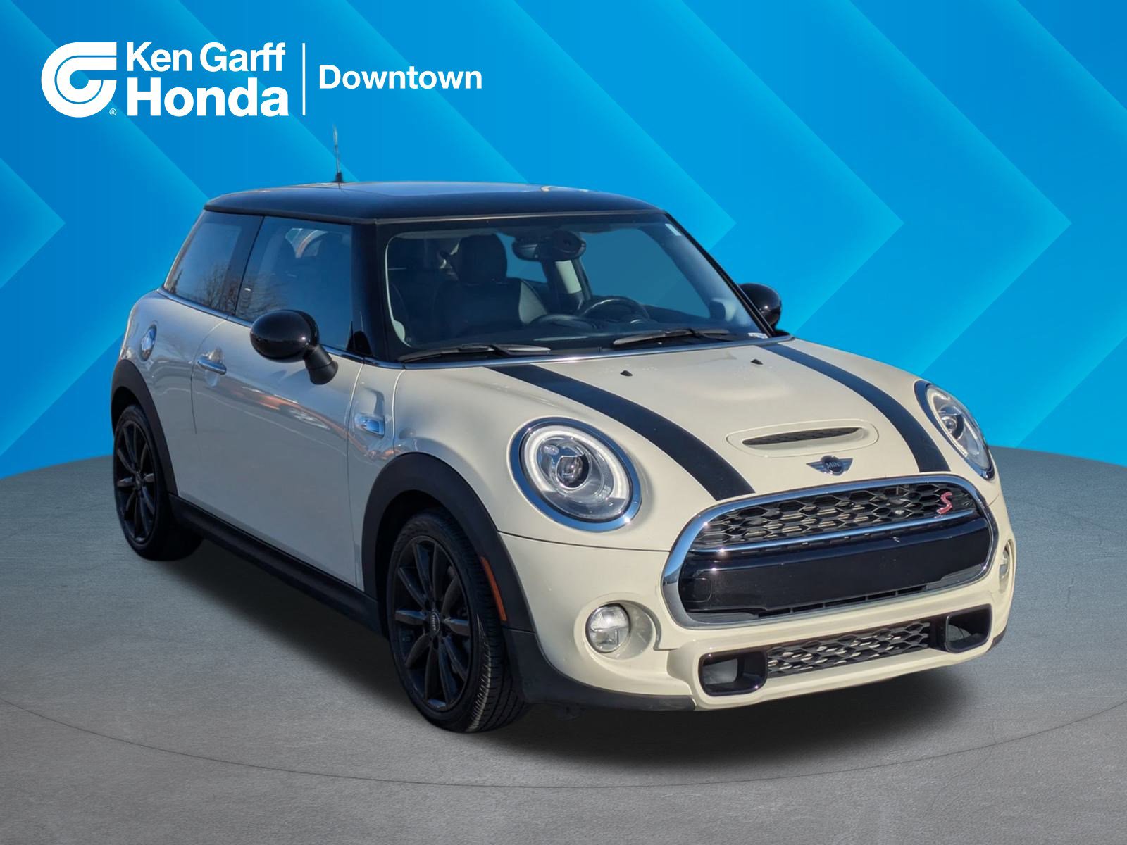 2017 MINI Cooper S's photo