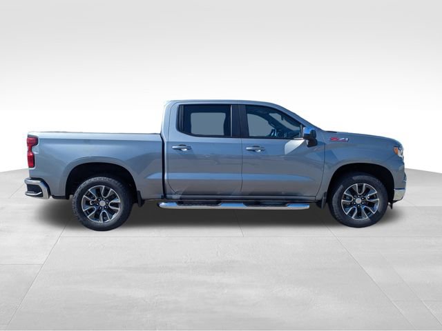 2026 Chevrolet Silverado 1500 LT photo 2