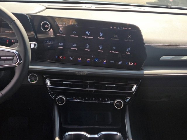 2026 Chevrolet Traverse photo 2
