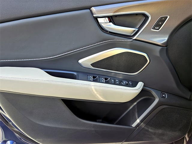 2025 Acura RDX Base photo 15