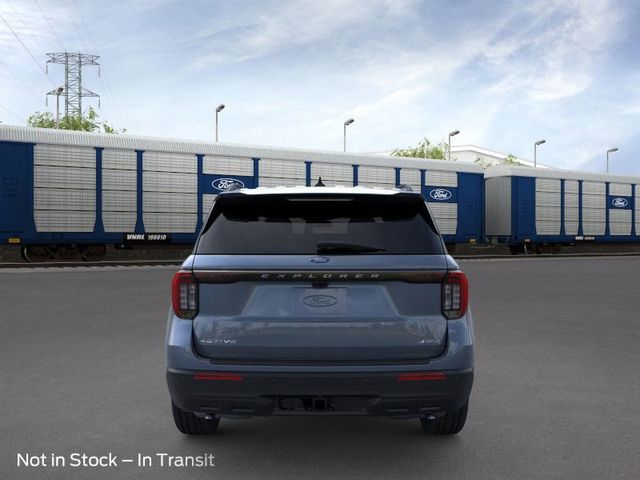 2025 Ford Explorer photo 3
