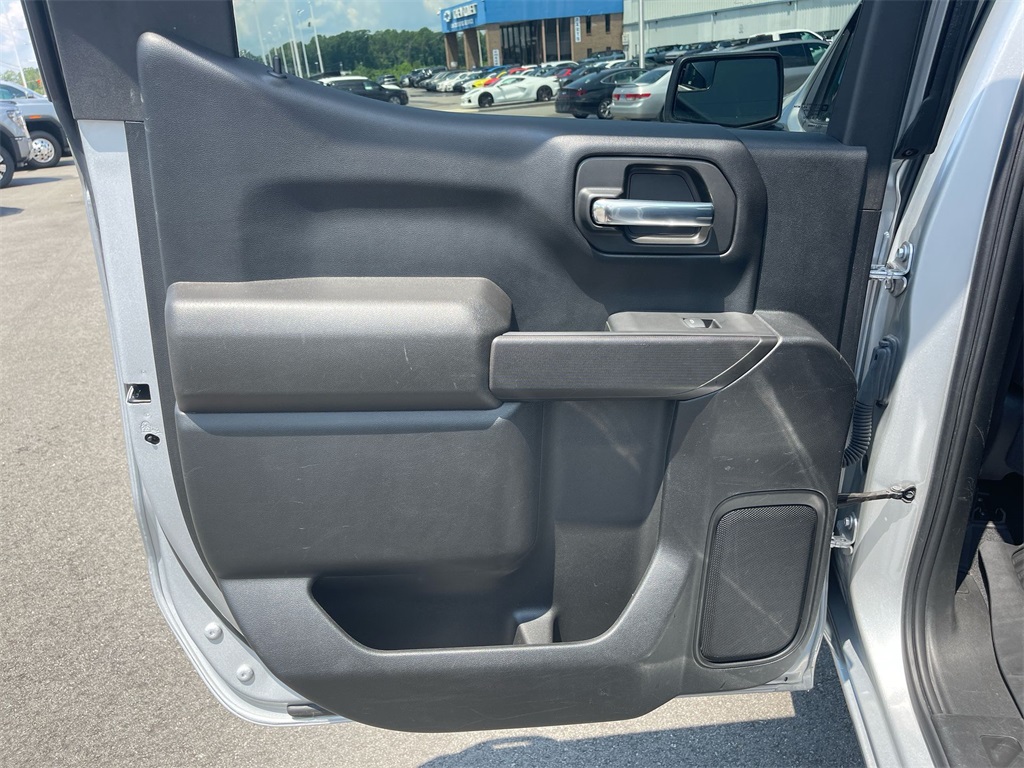 2022 Chevrolet Silverado 1500 Custom photo 23