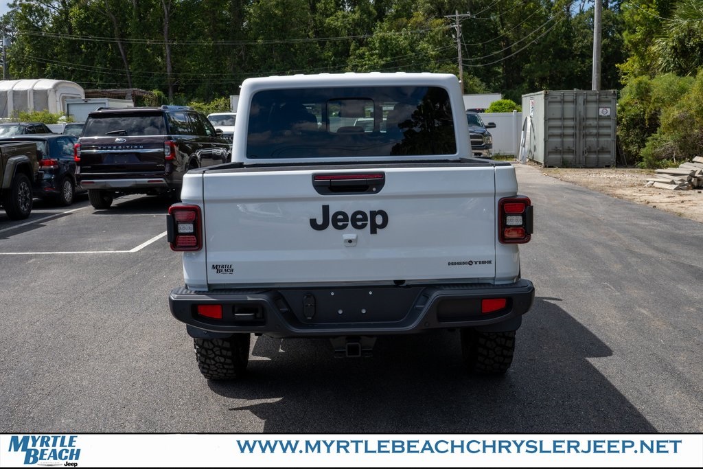 2025 Jeep Gladiator Sport photo 4