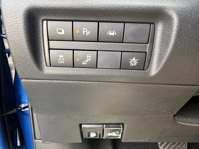 2025 Nissan Kicks Play S photo 15