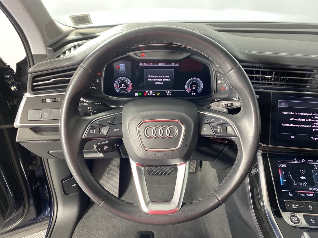 2023 Audi Q7 55 Premium Plus photo 8
