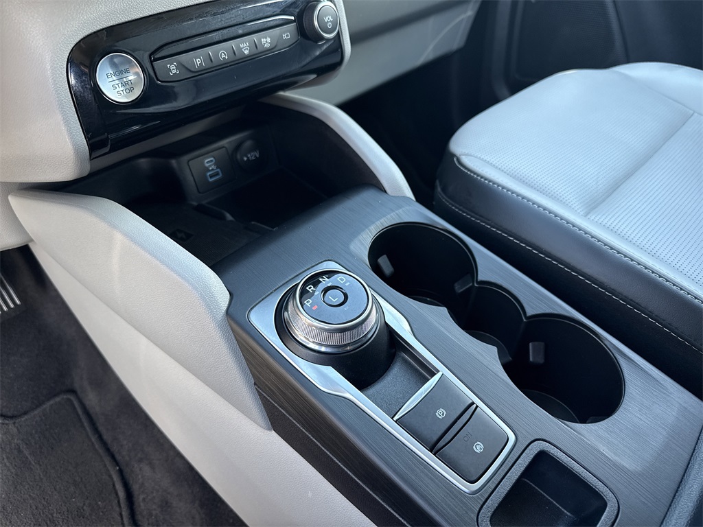 2023 Ford Escape Platinum photo 29