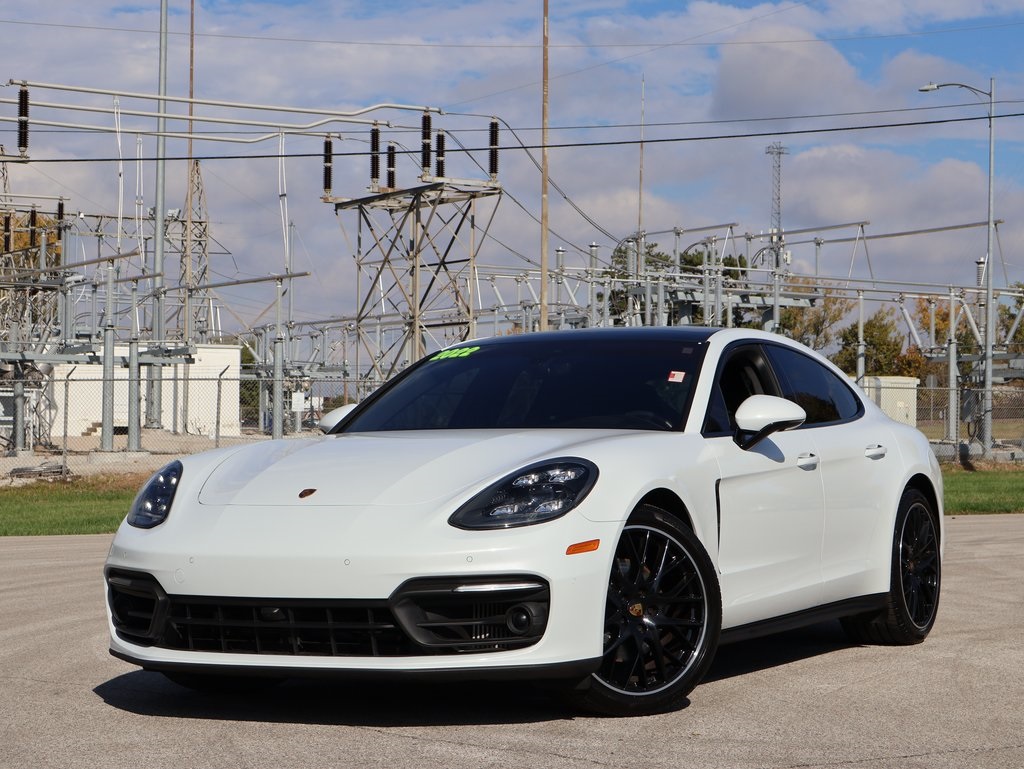 2022 Porsche Panamera Platinum Edition's photo