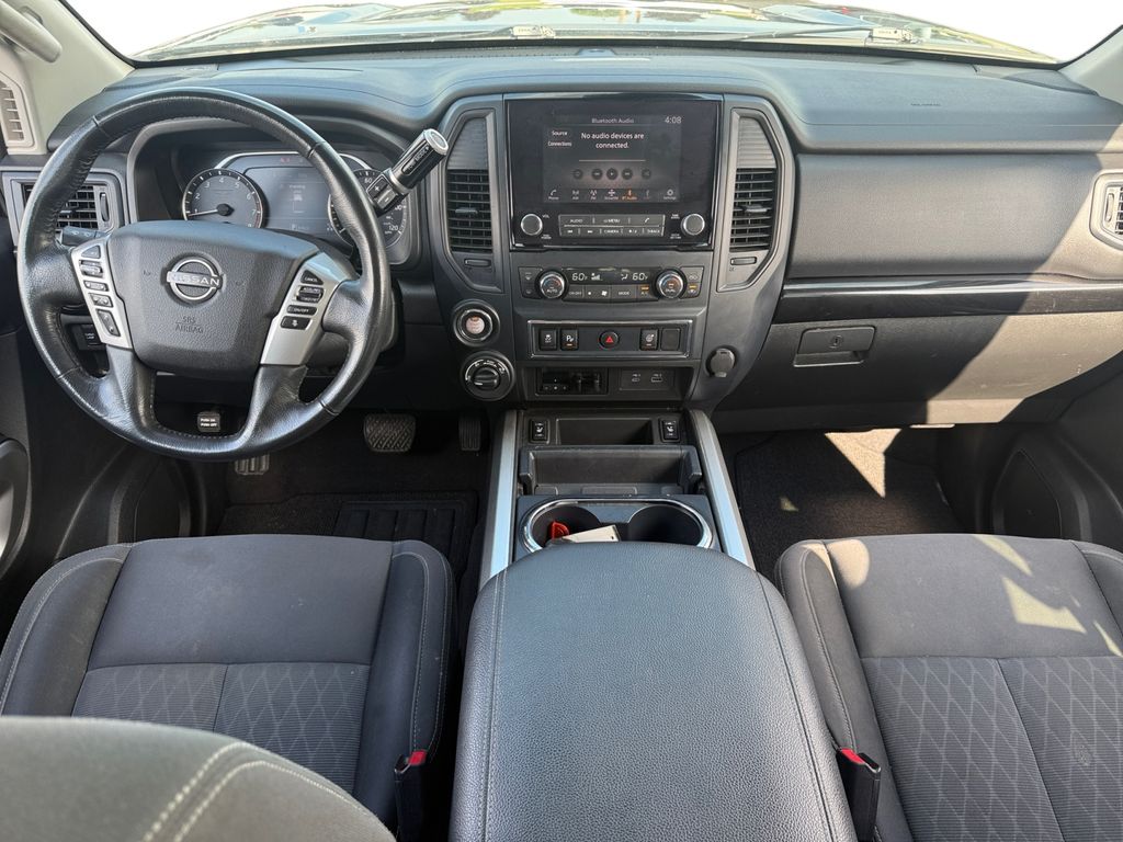 2023 Nissan Titan SV photo 10