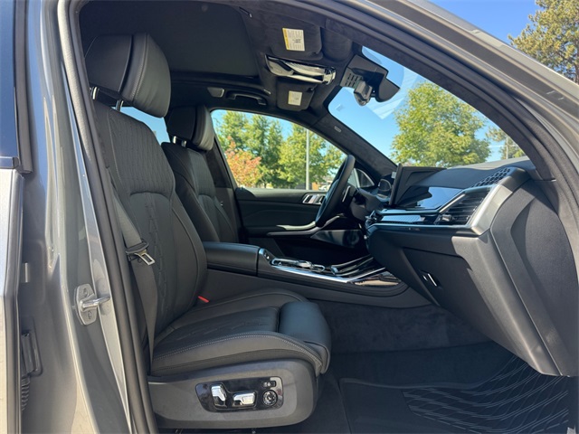 2026 Bmw X7 M60i photo 21