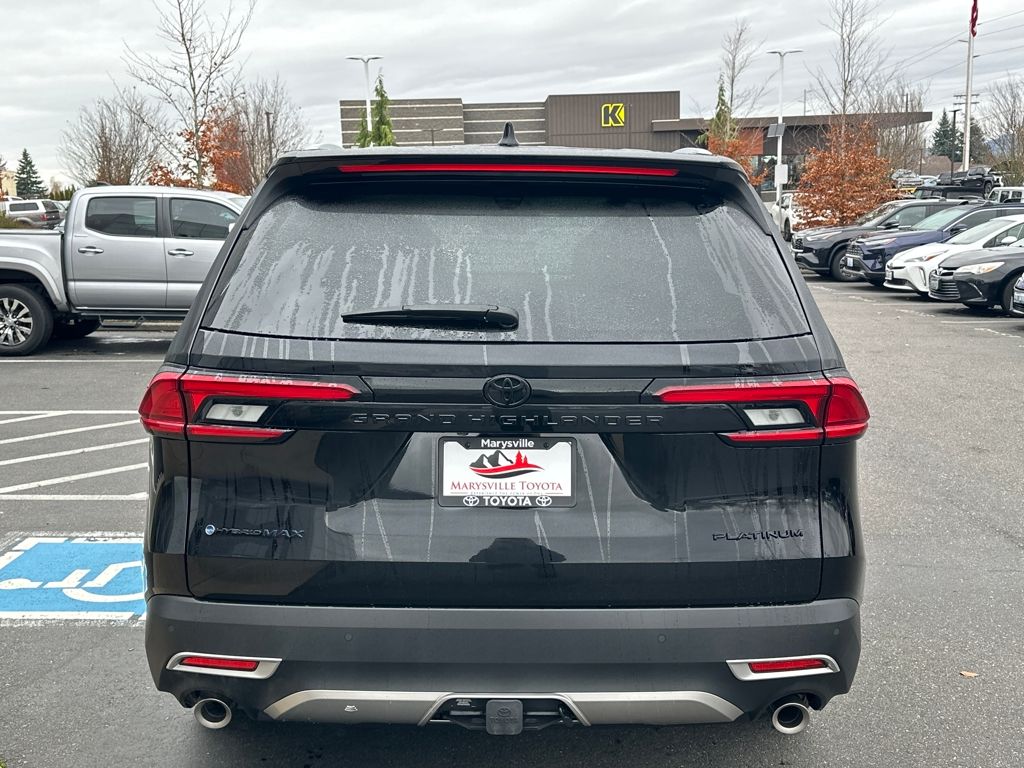 2026 Toyota Grand Highlander Hybrid MAX Platinum AWD photo 3