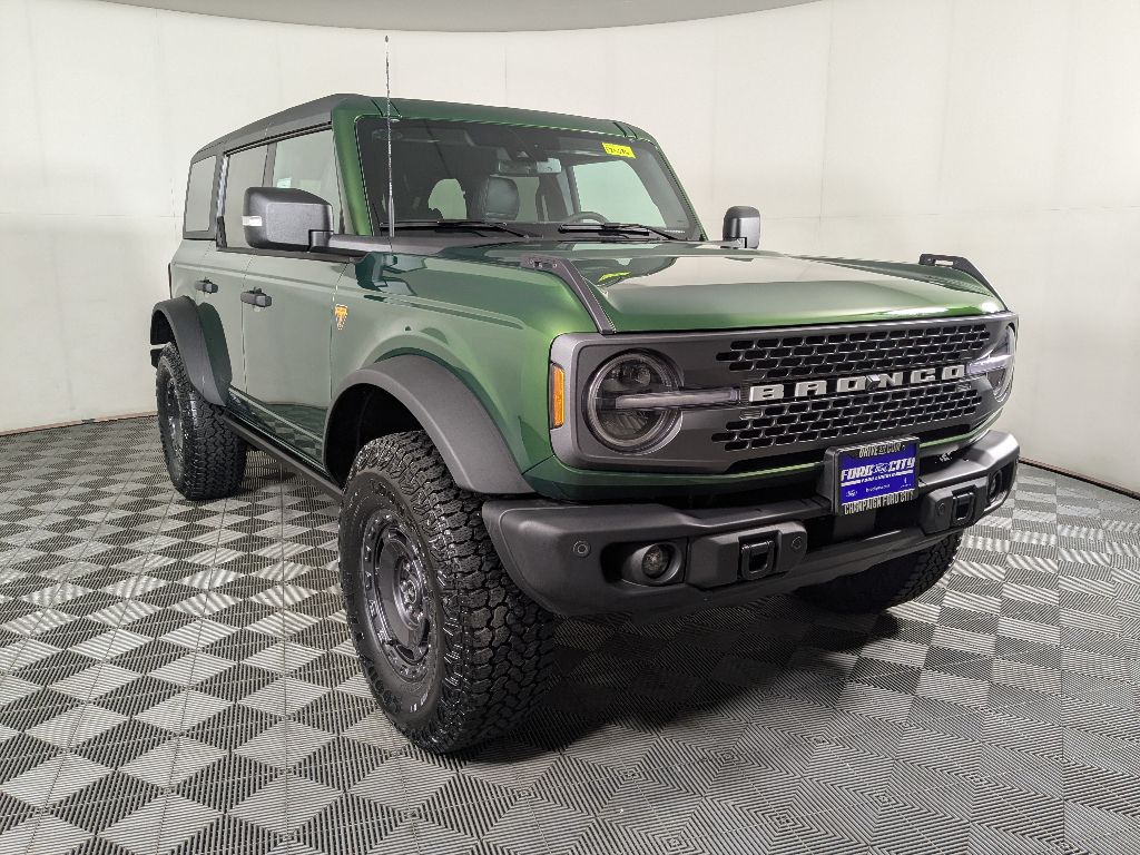 2025 Ford Bronco Badlands photo 2