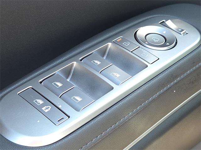 2026 Hyundai Palisade Limited photo 14