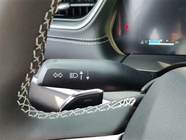 2025 Jeep Grand Cherokee Laredo Altitude photo 18