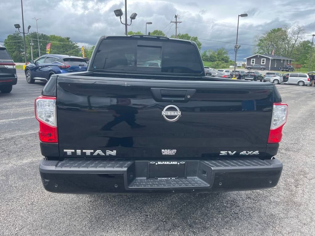 2023 Nissan Titan SV photo 4