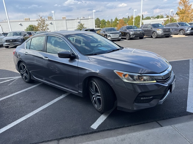 2017 Honda Accord Sport photo 4