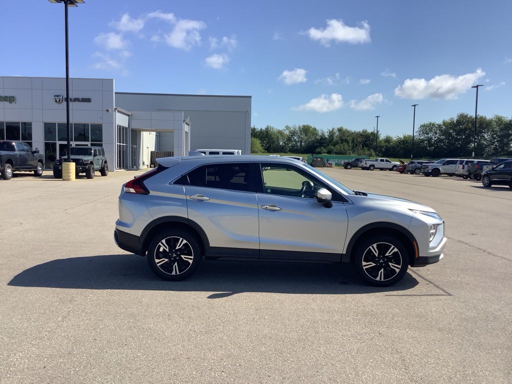 2024 Mitsubishi Eclipse Cross SEL photo 7