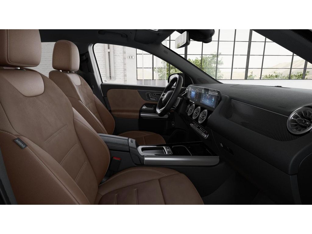 2026 Mercedes Benz GLA 250 photo 4