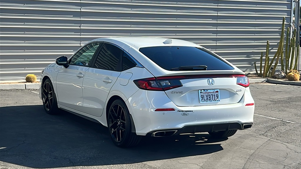 2024 Honda Civic Sport Touring photo 3