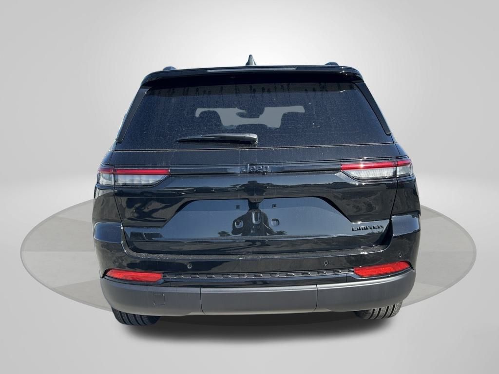 2025 Jeep Grand Cherokee Limited photo 6