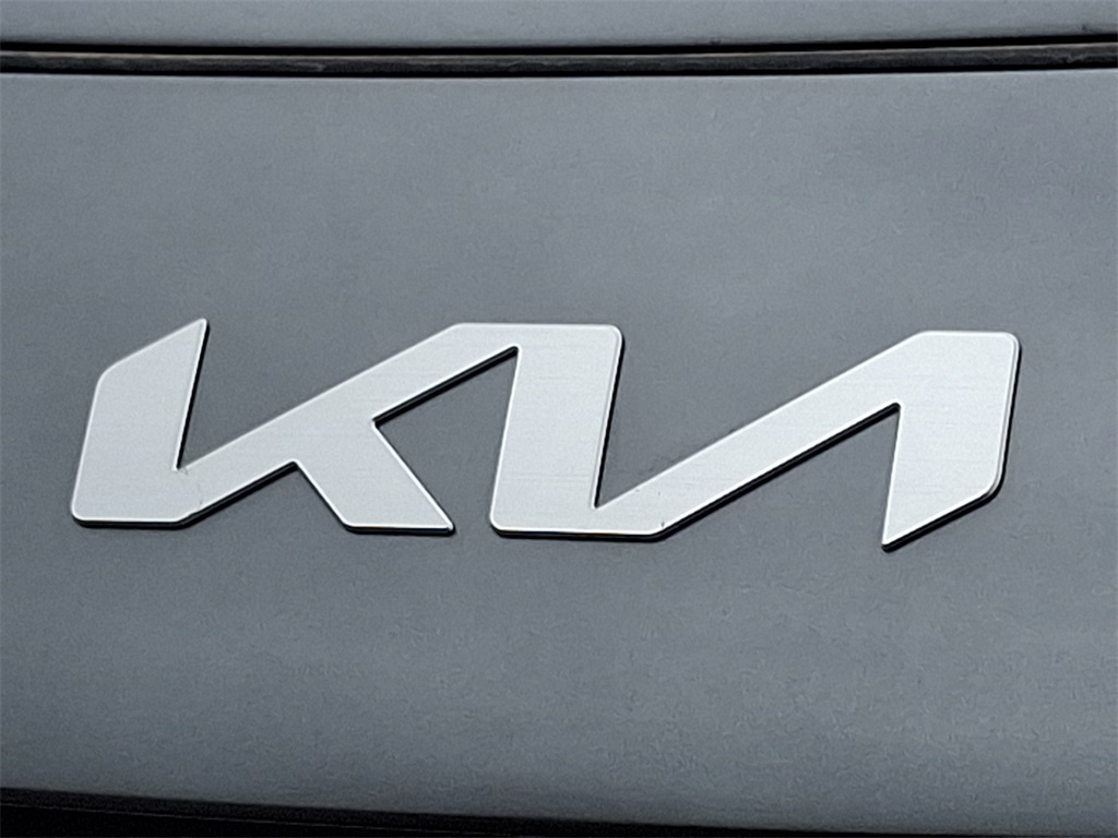 2025 Kia Niro EX photo 20