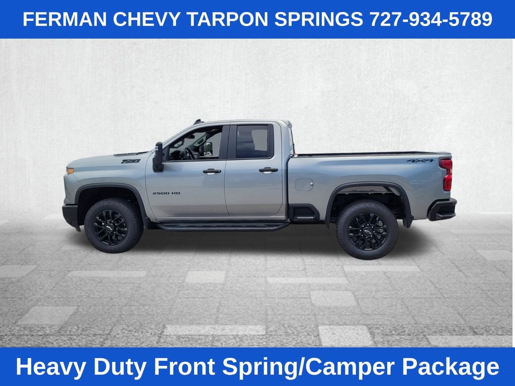 2025 Chevrolet Silverado 2500HD Custom photo 4