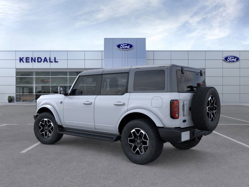 2025 Ford Bronco Outer Banks photo 4
