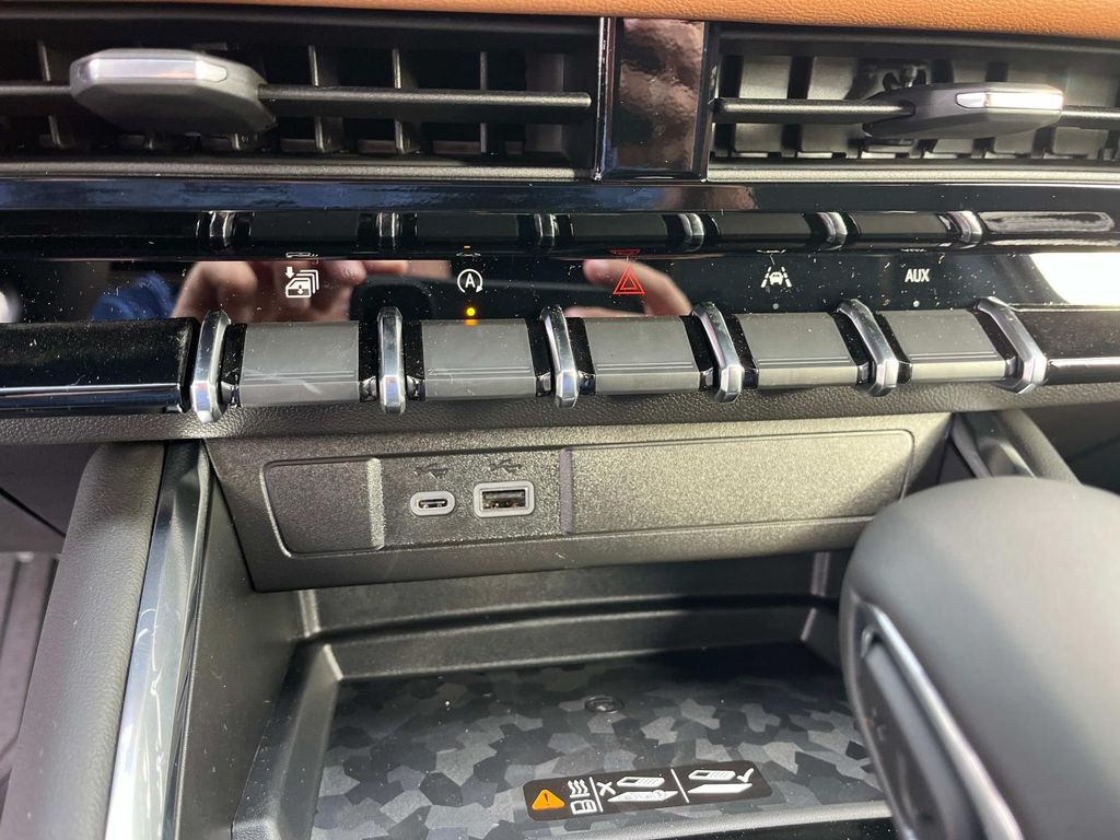 2026 Gmc Canyon AT4 photo 21