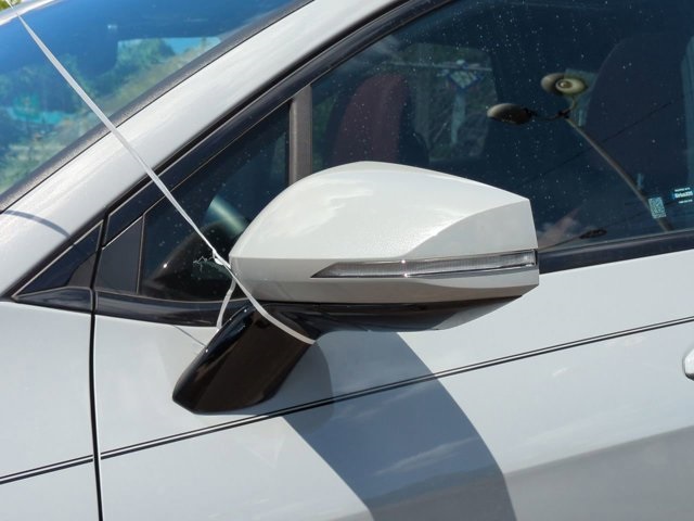 2024 Kia Sportage SX photo 10
