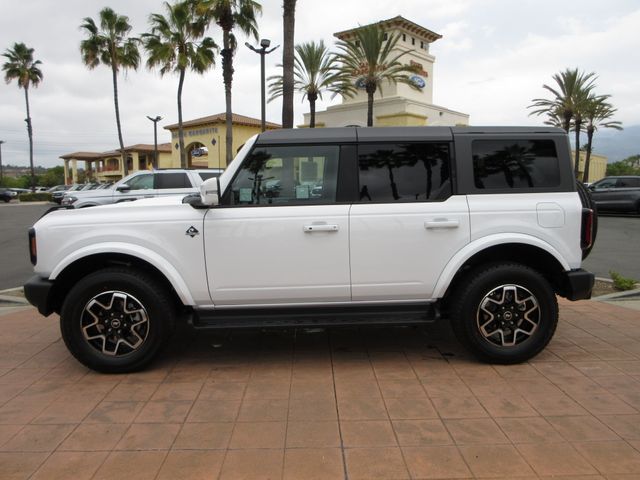 2025 Ford Bronco 4-Door Outer Banks's photo