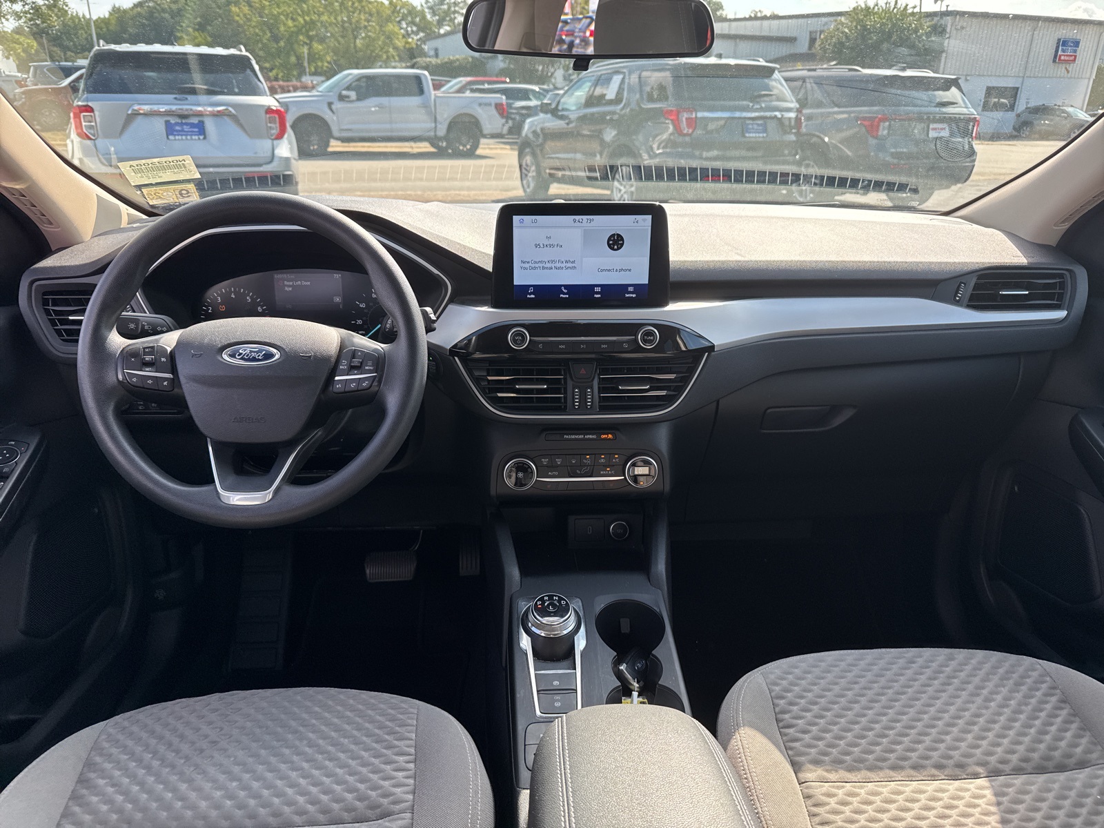 2020 Ford Escape SE photo 3