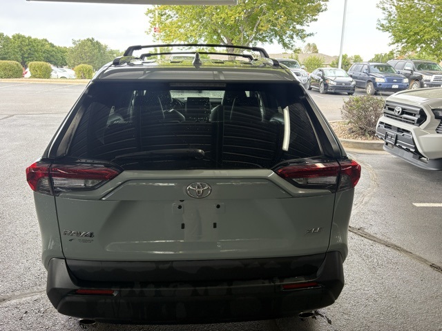 2021 Toyota RAV4 XLE Premium photo 12