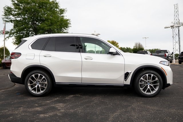 2026 Bmw X5 xDrive40i photo 2